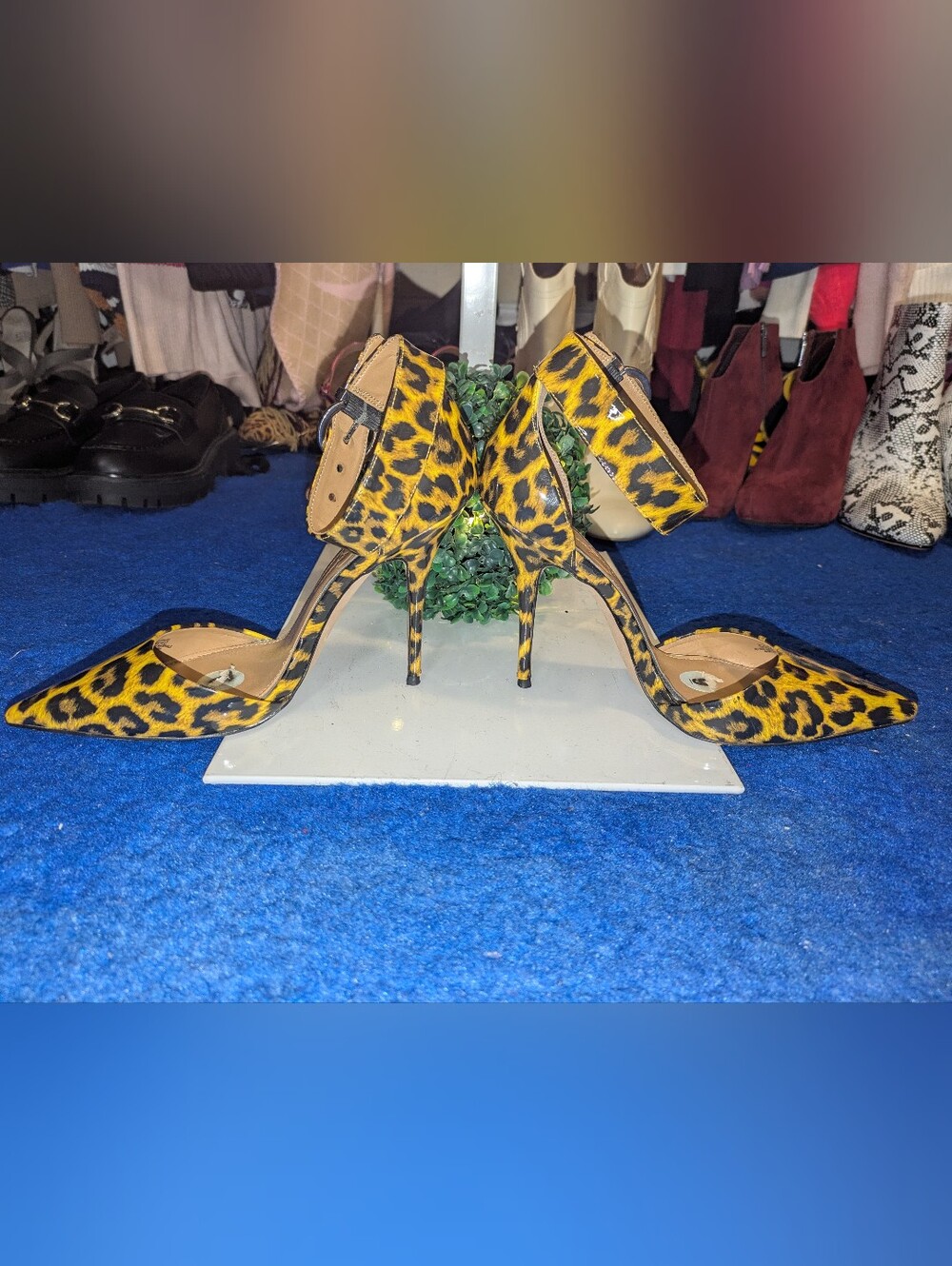 Jessica Simpson Yellow Leopard Patent Pointed Toe Ankle Strap Heels Size 9